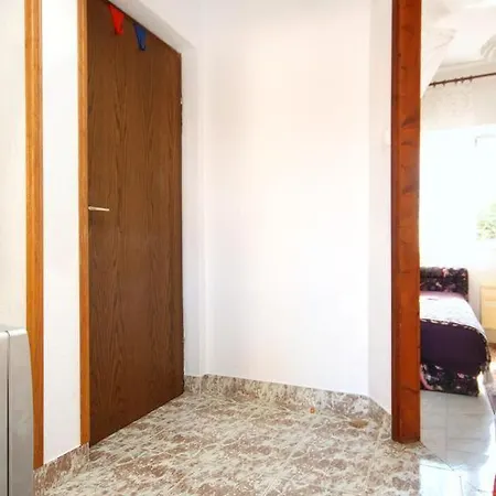 Businci 9450b Trogir