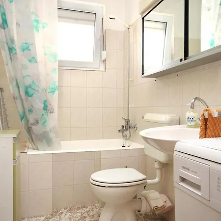 Apartment Businci 9450b Trogir