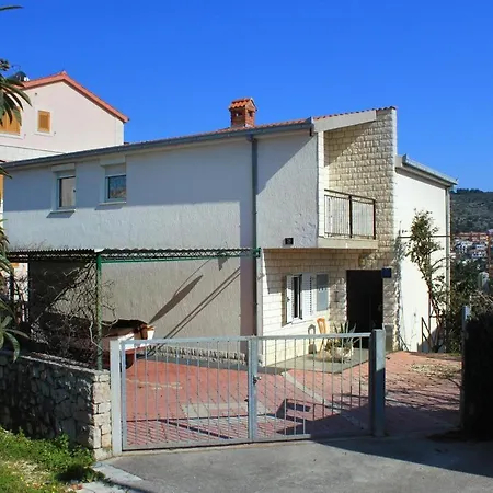 Businci 9450b * Trogir
